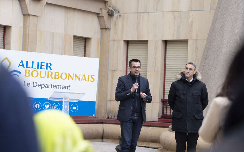  (Afficher en grand)